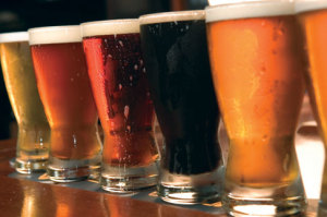 Bicchieri di birra in vari colori
