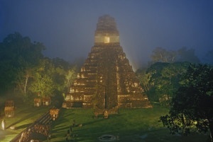 Piramide dei Maya