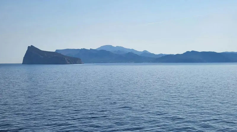 Mare Mediterraneo nei toni dell’azzurro