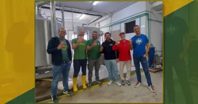 Otto birrifici siciliani hanno realizzato una Italian Pils al birrificio Yblon di Ragusa per i trent'anni della birra artigianale italiana